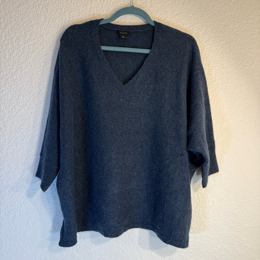Halogen short sleeve indigo blue oversized v-neck sweater. Size M